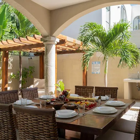 Stunning For 10-cabana-private Pool-parking Сasa de vacaciones *