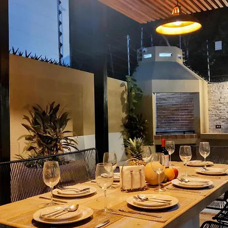 Holiday home Private Modern Villa-pool Beds-ac-internet-parking-grill *