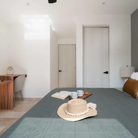 2bd With Rooftop Pool Near *