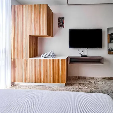 2-level In Aldea Zama With Private Splash Pool. Apartment Tulum