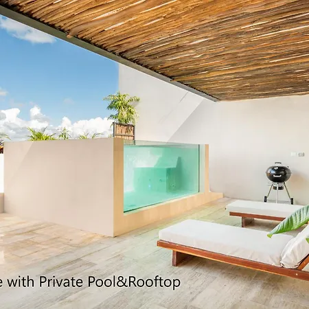 Penthouse Oasis: Rooftop Pool & Luxury Tulum