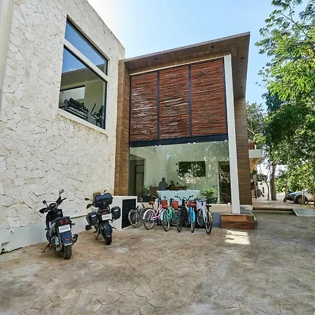 Estudio De Lujo, Pool And Gym