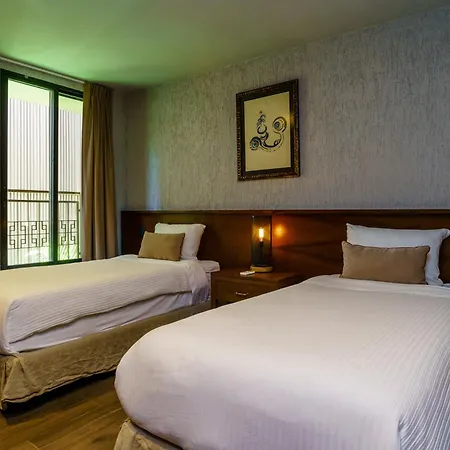 Apartment Luxurious Oasis Jacuzzi With Art Gallery And Pool *