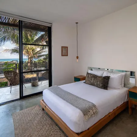Tropicalito Hotel *