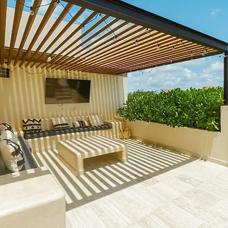 Apartment Amazing Penthouse Luxory & Private Rooftop W/jacuzzi