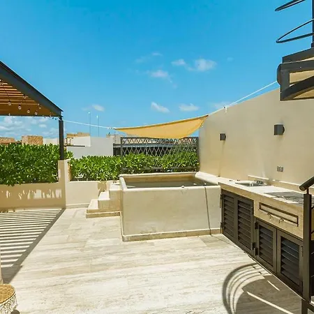 Apartment Amazing Penthouse Luxory & Private Rooftop W/jacuzzi *