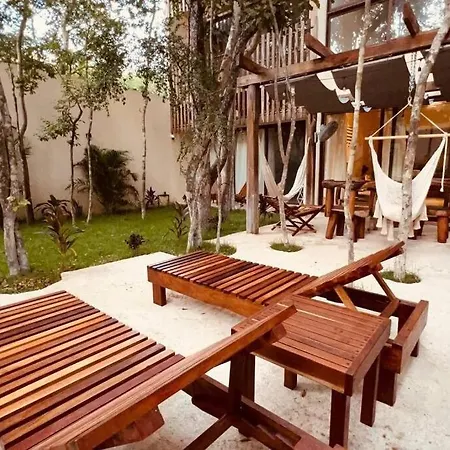 El Nido Private Pool & Garden Apartment