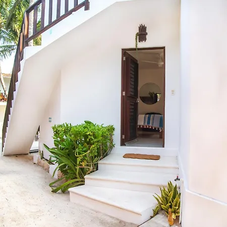 Casa Colibri Tankah Bed & Breakfast