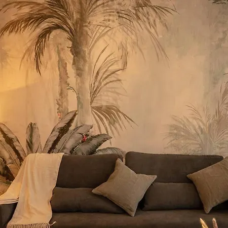 Boho-chic 1br With Private Terrace