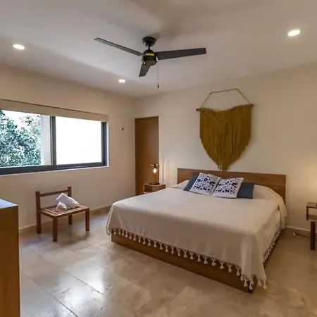 Maranay 2 Story 3br Penthouse In La Veleta Holiday home *