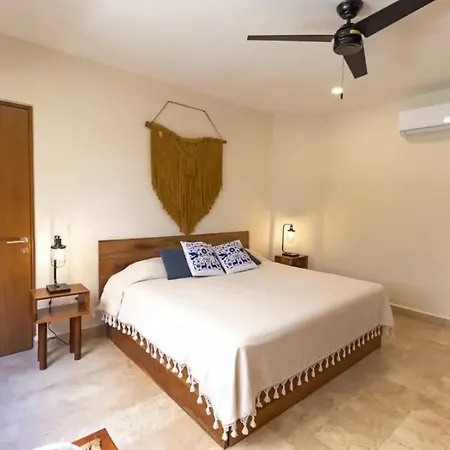 Maranay 2 Story 3br Penthouse In La Veleta Holiday home