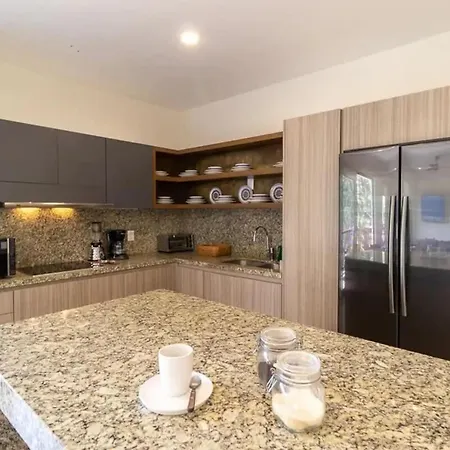 Maranay 2 Story 3br Penthouse In La Veleta