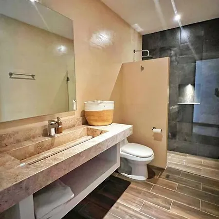 Penthouse Ph6 *