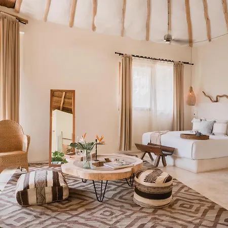 Hotel Aldea Canzul