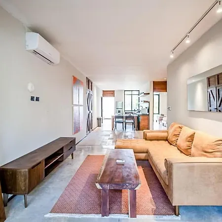 Great Value Luxury Minutes From Beaches Apartment *