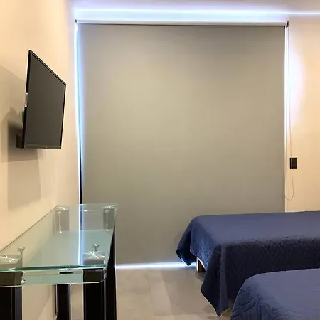 Amazing House With Private Pool, 3 Bedrooms For 8 Holiday home