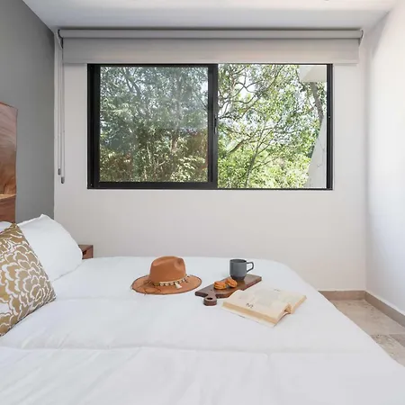 2 Bd With Private Plunge Pool And Terrace *