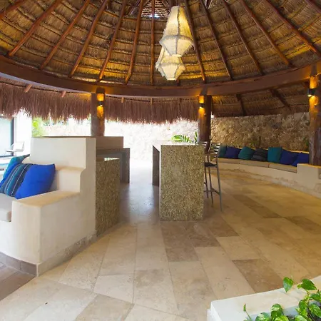 Apartment 3br Penthouse With Private Rooftop And Jacuzzi And Club Access *