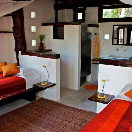 Lodge Playa Selva *