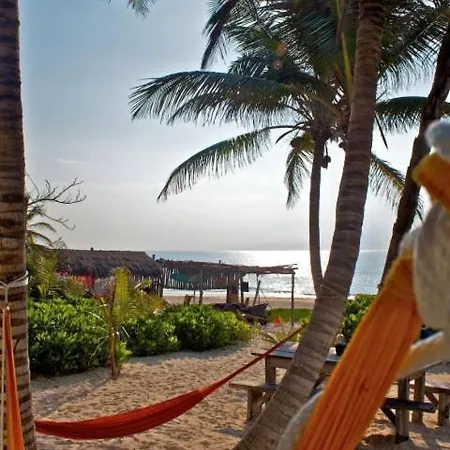 Lodge Playa Selva *