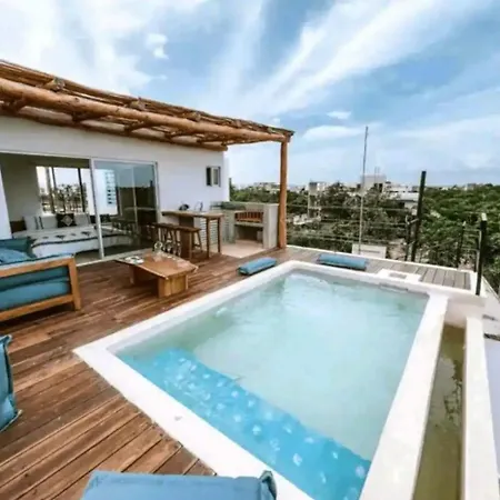 Apartahotel Rosa Azul