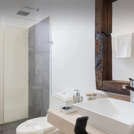 Hermosa Residencia Privada Con Piscina