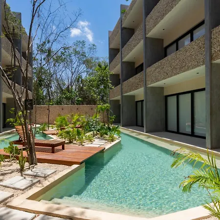 Premium Poolside Studio With Gym & Community Pool