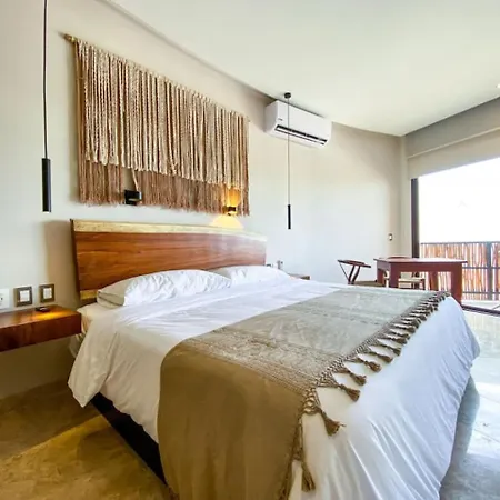 Apartment Large Jungle Studio With Premium Amenities