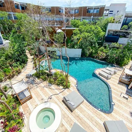 Apartment Large Jungle Studio With Premium Amenities