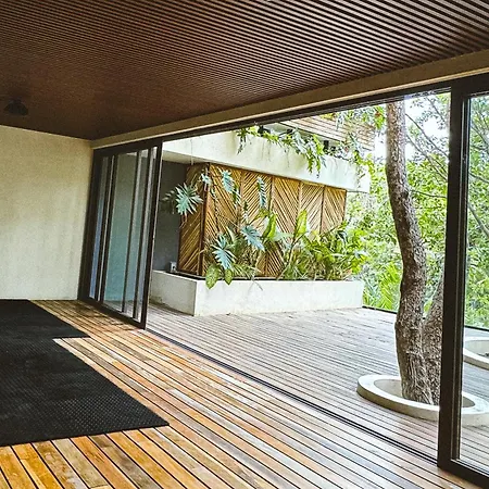 Miraluna Penthouse *