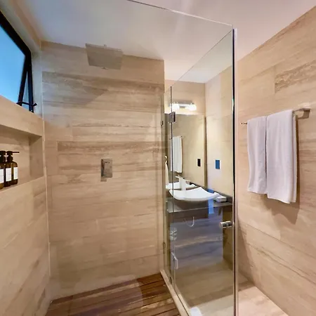 Unwind | Private Balcony & Rooftop Pools | Casago Holiday home Tulum