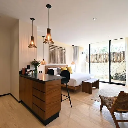 Hyde 104 Enjoy Private Plunge Pool+2 Free Bike+gym+roof
