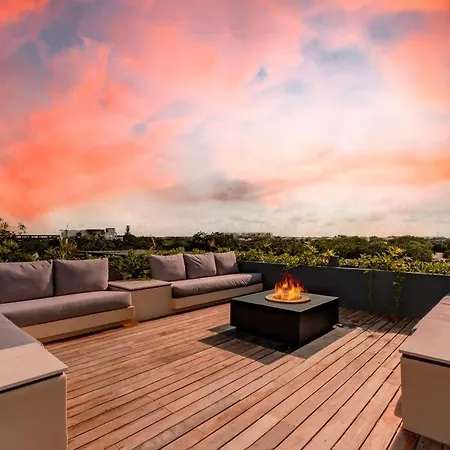 Luxury Condo, Infinity & Cenote Pools, Miraluna, Aldea Zama *