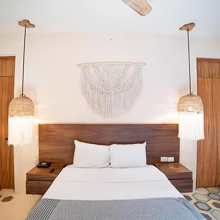 Apartment 2brprivate Pool/local Vibe & Tuluminati Atmosphere *