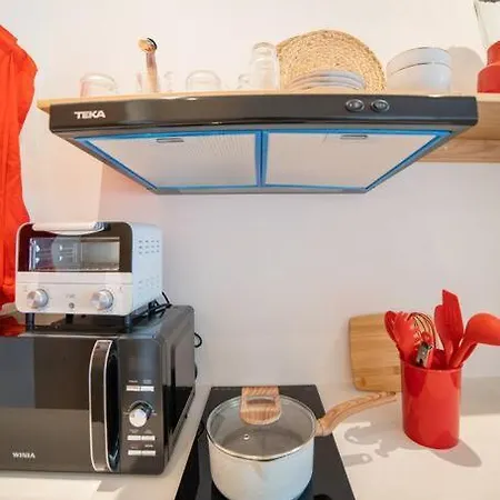 Unique Style, Elgance, Fast Wifi, The Perfect Zone Apartment *