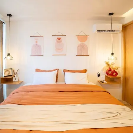 Unique Style, Elgance, Fast Wifi, The Perfect Zone Apartment