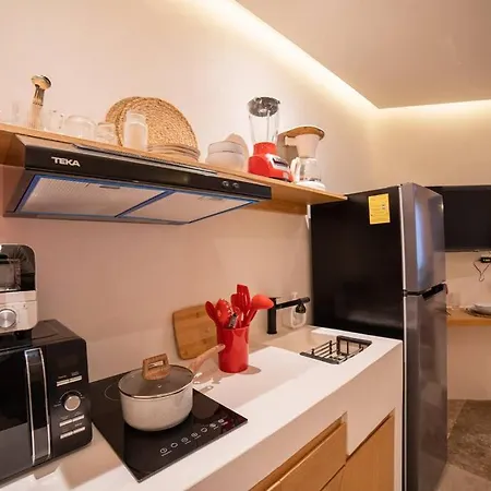 Unique Style, Elgance, Fast Wifi, The Perfect Zone Apartment *