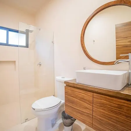 Apartment Brandnewstudio Exterior Tub Jungle *