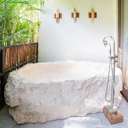 Luxury Jungle Experience Exterior Private Jacuzzi Apartment *