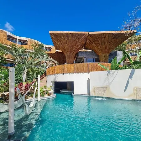 Luxury Jungle Experience Exterior Private Jacuzzi