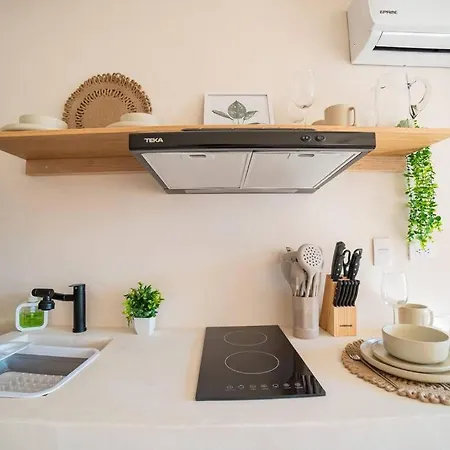 Crystal Style And Elegance, Walking 2 Rest,markets Apartment *