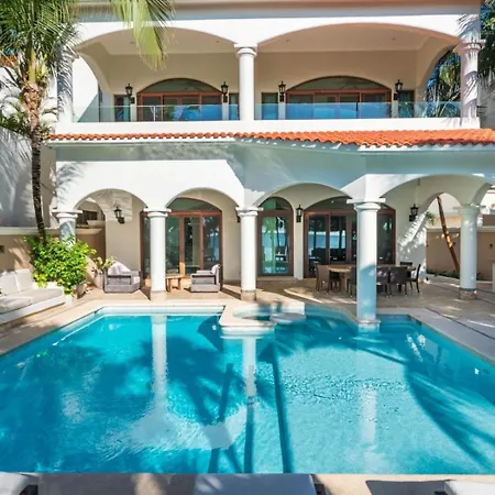 104 With 8 Bedrooms In Tulum, Mexico *