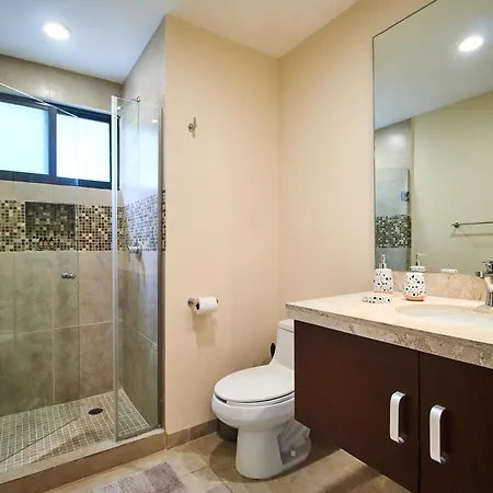 Dorian Gray - Pool & Club Access & 300mbps Wifi Apartment