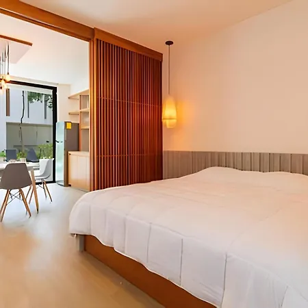 Sak Apartment *