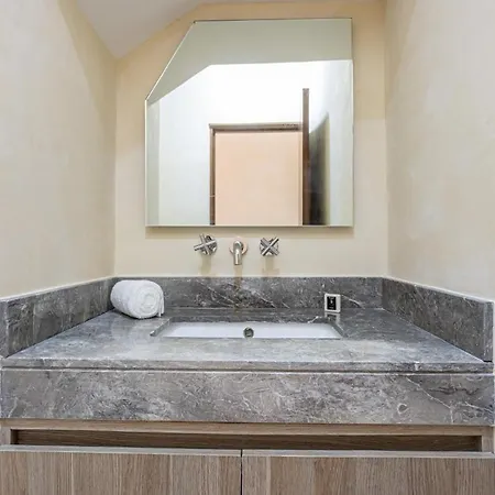 Penthouse Kuukum Apartment *