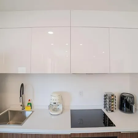 New Beautiful Cozy 1br With Private Pool