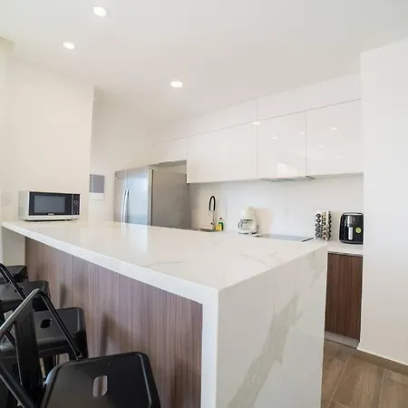 New Beautiful Cozy 1br With Private Pool Apartment *