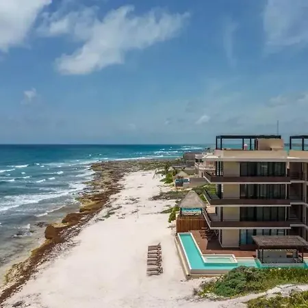 Apartment Luxury Beachfront Penthouse With Private Pool
