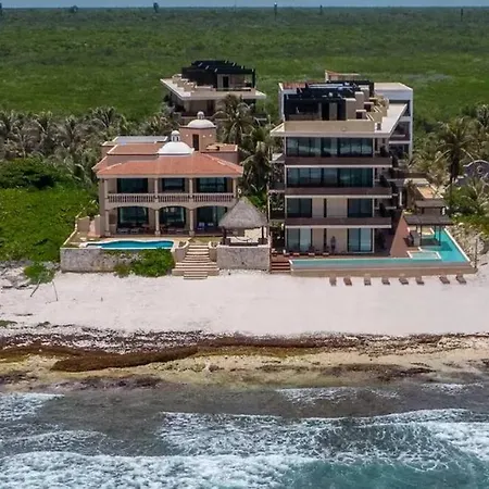 Luxury Beachfront Penthouse With Private Pool Apartment *