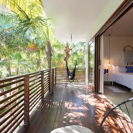 Lula Tulum, A Small Luxury Hotel 4*